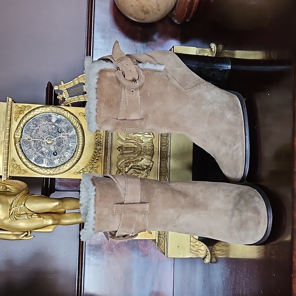 Authentic Burberry booties - Picture 4 of 11
